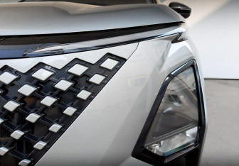Подержанный автомобиль Omoda C5 2024 года (17 фото)