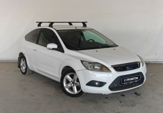 Подержанный автомобиль Ford Focus Hatchback 2010 года (3 фото)