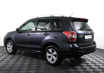 Подержанный автомобиль Subaru Forester Suv 2013 года (7 фото)
