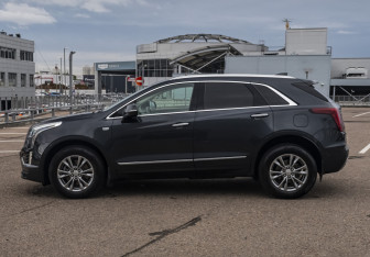 Подержанный автомобиль Cadillac XT5 2021 года (8 фото)