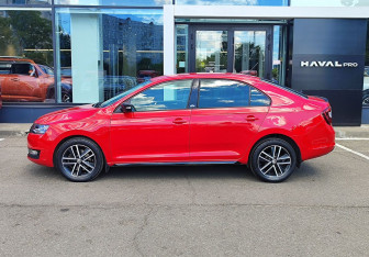 Подержанный автомобиль Skoda Rapid Liftback 2019 года (7 фото)