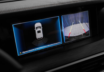 Новый FAW Bestune T77 2023 (19 фото)