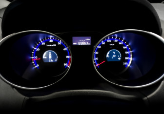 Подержанный автомобиль Hyundai ix35 2013 года (12 фото)