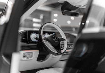 Новый Mercedes-Benz Maybach GLS 2026 (40 фото)