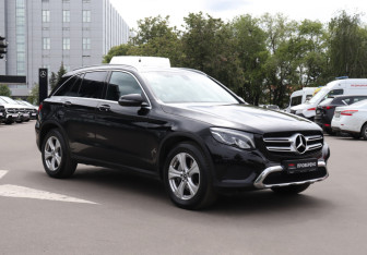 Подержанный автомобиль Mercedes-Benz GLC Coupe 2018 года (3 фото)