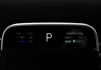 Подержанный автомобиль LiXiang L9 2023 года (14 фото)