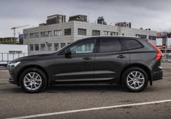 Подержанный автомобиль Volvo XC60 2018 года (8 фото)