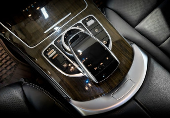 Подержанный автомобиль Mercedes-Benz GLC Coupe 2016 года (26 фото)