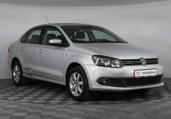 Подержанный автомобиль Volkswagen Polo Sedan 2012 года (2 фото)