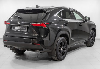 Подержанный автомобиль Lexus NX 2016 года (5 фото)