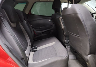 Подержанный автомобиль Renault Kaptur 2019 года (11 фото)