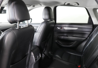 Подержанный автомобиль Mazda CX-5 2018 года (12 фото)