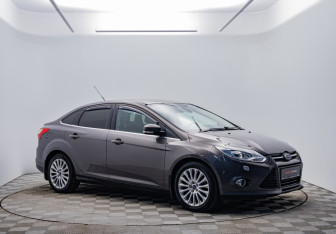 Подержанный автомобиль Ford Focus Sedan 2012 года (3 фото)