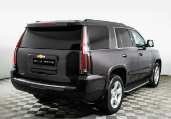 Подержанный автомобиль Chevrolet Tahoe 2016 года (3 фото)