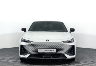 Подержанный автомобиль Changan UNI-V 2024 года (2 фото)