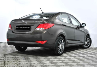 Подержанный автомобиль Hyundai Solaris Sedan 2015 года (3 фото)