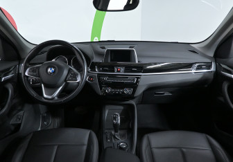 Подержанный автомобиль BMW X1 2019 года (8 фото)