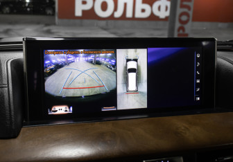 Подержанный автомобиль Lexus LX 2018 года (19 фото)