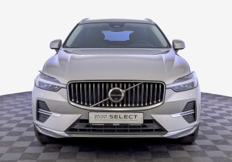 Подержанный автомобиль Volvo XC60 2021 года (2 фото)