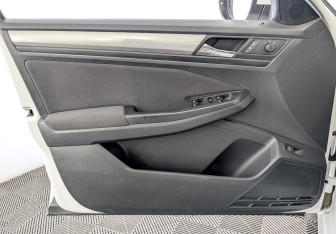 Подержанный автомобиль Volkswagen Bora Sedan 2022 года (19 фото)