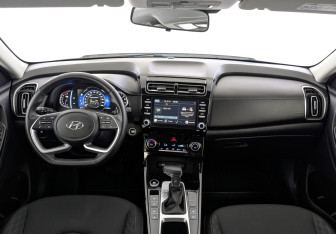 Подержанный автомобиль Hyundai Creta 2021 года (14 фото)
