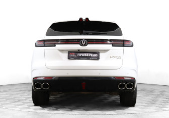 Подержанный автомобиль Changan UNI-K 2023 года (6 фото)