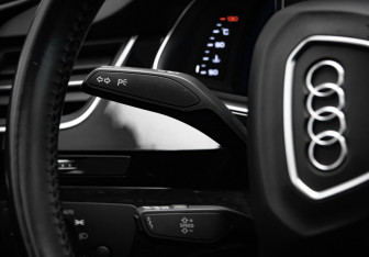 Подержанный автомобиль Audi Q7 2018 года (12 фото)
