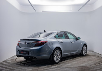 Подержанный автомобиль Opel Insignia Sedan 2014 года (5 фото)