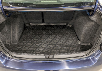 Подержанный автомобиль Volkswagen Polo Sedan 2014 года (10 фото)