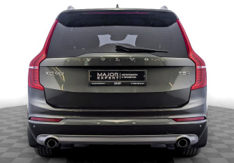 Подержанный автомобиль Volvo XC90 2018 года (6 фото)