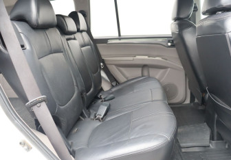 Подержанный автомобиль Mitsubishi Pajero Sport 2014 года (21 фото)
