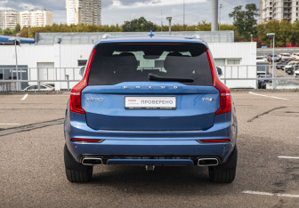 Подержанный автомобиль Volvo XC90 2019 года (6 фото)