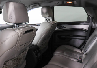 Подержанный автомобиль Cadillac SRX 2013 года (12 фото)