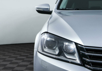 Подержанный автомобиль Volkswagen Passat Wagon 2011 года (7 фото)