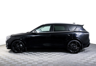 Подержанный автомобиль Voyah Free 2023 года (8 фото)