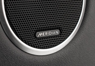 Подержанный автомобиль Land Rover Range Rover Sport 2018 года (20 фото)