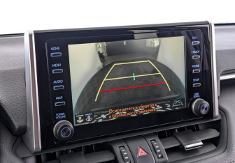 Подержанный автомобиль Toyota RAV4 2020 года (26 фото)