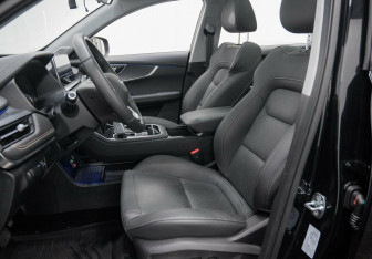 Подержанный автомобиль Chery Tiggo 8 2023 года (7 фото)