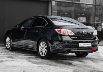Подержанный автомобиль Mazda 6 Sedan 2010 года (6 фото)