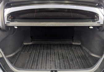 Подержанный автомобиль Toyota Camry Sedan 2021 года (10 фото)