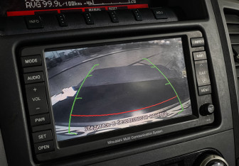 Подержанный автомобиль Mitsubishi Pajero 2012 года (14 фото)