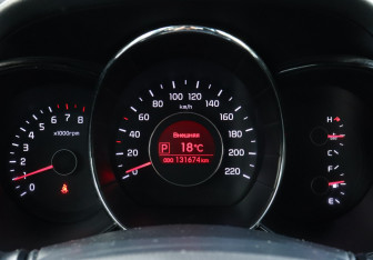 Подержанный автомобиль Kia Rio Sedan 2011 года (9 фото)