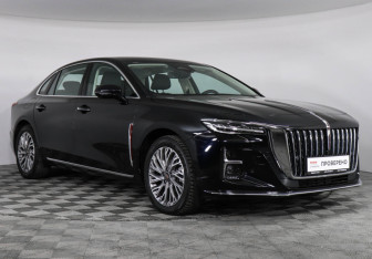 Подержанный автомобиль Hongqi H5 2024 года (3 фото)
