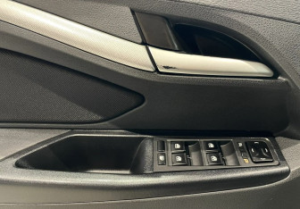 Подержанный автомобиль LADA (ВАЗ) Vesta Wagon 2019 года (18 фото)