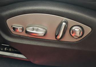 Подержанный автомобиль Porsche Cayenne 2010 года (16 фото)