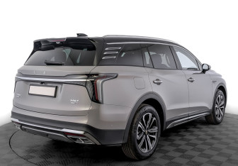 Новый Hongqi HS7 2025 (2 фото)