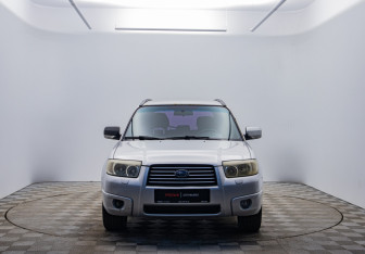 Подержанный автомобиль Subaru Forester Suv 2006 года (2 фото)
