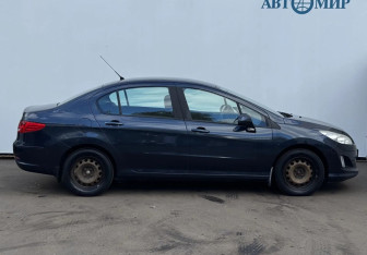 Подержанный автомобиль Peugeot 408 2014 года (4 фото)