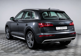Подержанный автомобиль Audi Q5 2017 года (7 фото)