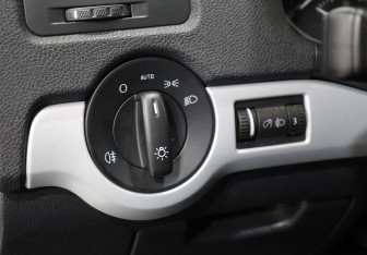 Подержанный автомобиль Skoda Octavia Liftback 2011 года (19 фото)